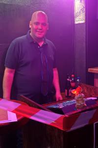 47. Geburtstag Johnny im Jay Volketswil 2024 IMG_6122_b